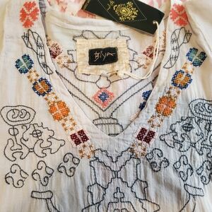 Biya by Johnny Was Embroidered Bohemian  Tunic Size S New With Tags